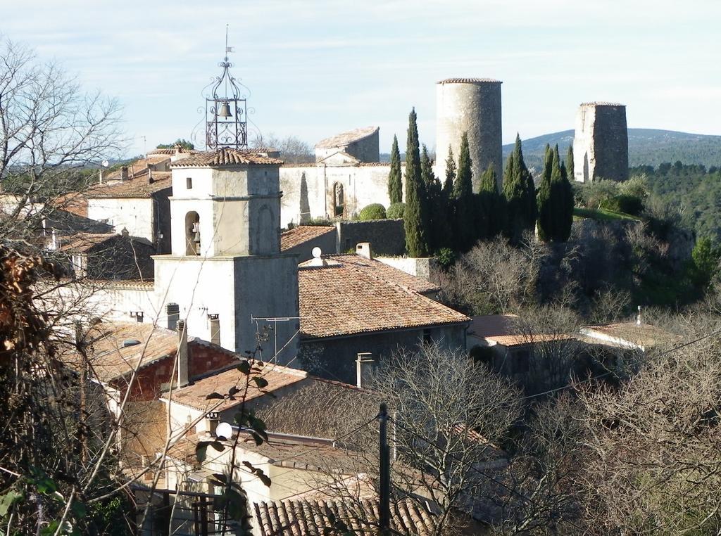 Pontevès Vacances En Provence מראה חיצוני תמונה