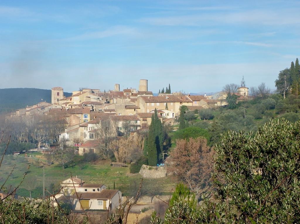 Pontevès Vacances En Provence מראה חיצוני תמונה